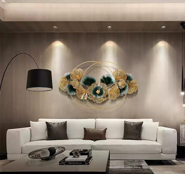 Tranh sắt treo phòng khách hiện đại luxury.