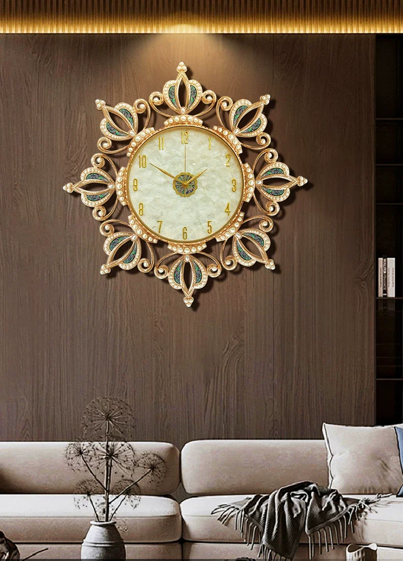 Mua đồng hồ treo tường hoàng gia luxury khảm trai tự nhiên mang lại không gian quý tộc sang trọng.