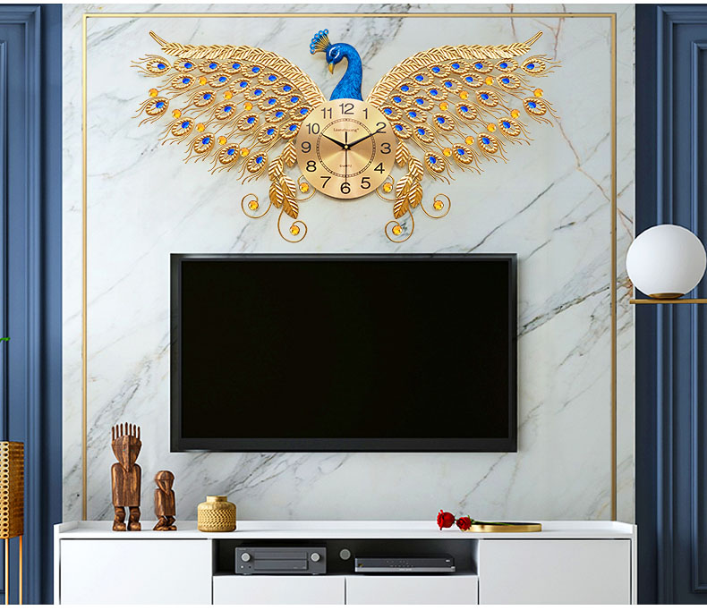 Đồng hồ treo tường đẹp K988 hình con công trang trí phòng khách với sải cánh rộng như chim đại bàng