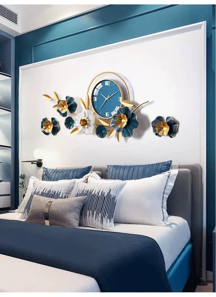 Phối cảnh phòng nghủ được trang trí hiện đại với mẫu đồng hồ treo tường KA2016