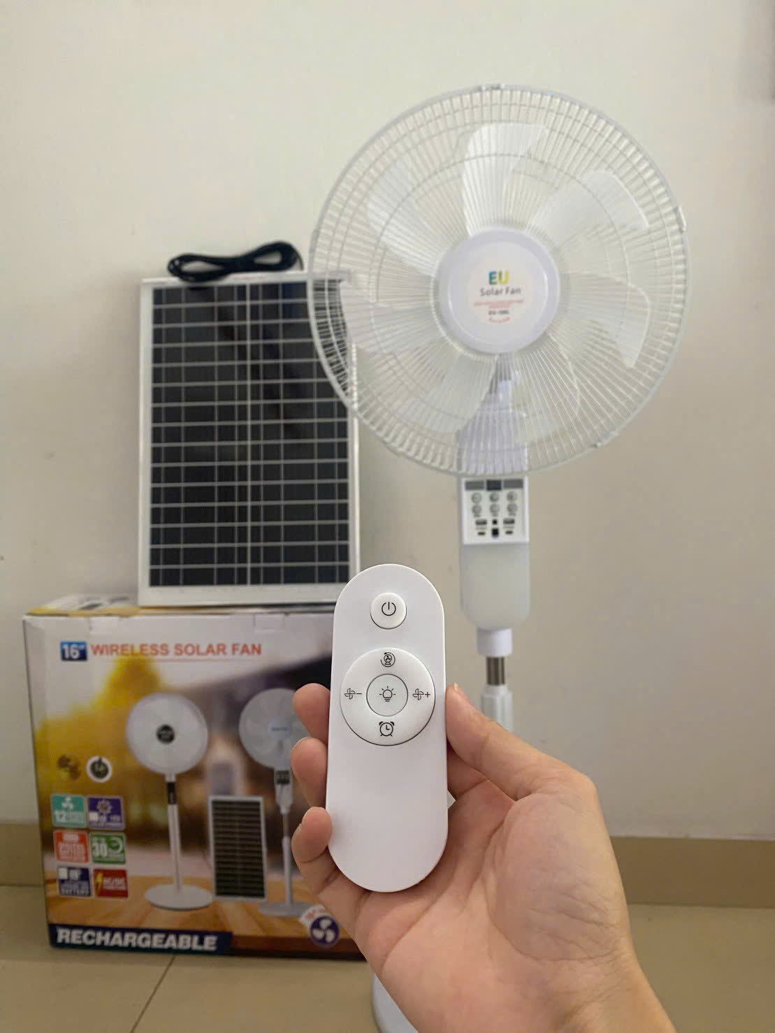 quat-cay-nang-luong-mat-troi-eu-188l-chinh-hang Mua quạt cây năng lượng mặt trời EU-188L chính hãng. Động cơ 25W 12 cấp số làm mát siêu bền.
