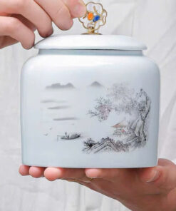 Mua ngay Hũ gốm Thượng Phẩm Trà - Phổ Nhĩ cao cấp. Chất gốm chống ẩm tuyệt đối, giúp bảo quản trà Phổ Nhĩ lưu giữ trọn vẹn hương vị thượng hạng!