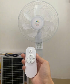 Trọn bộ quạt đứng Wireless Solar Fan và phụ kiện tấm pin đi kèm