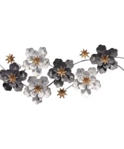 Decor tranh sắt đóa hoa đen trắng điểm vàng.